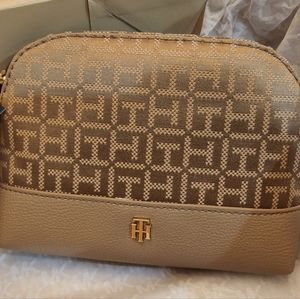 NEW Tommy Hilfiger Women Bay